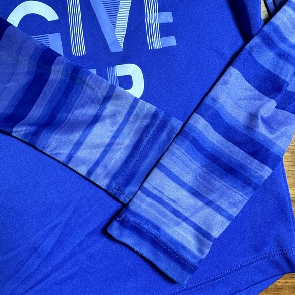 Under Armour Girls Long Sleeve Baseball T-Shirt Never Give Up Graphic Purple 4 - Picture 6 of 8